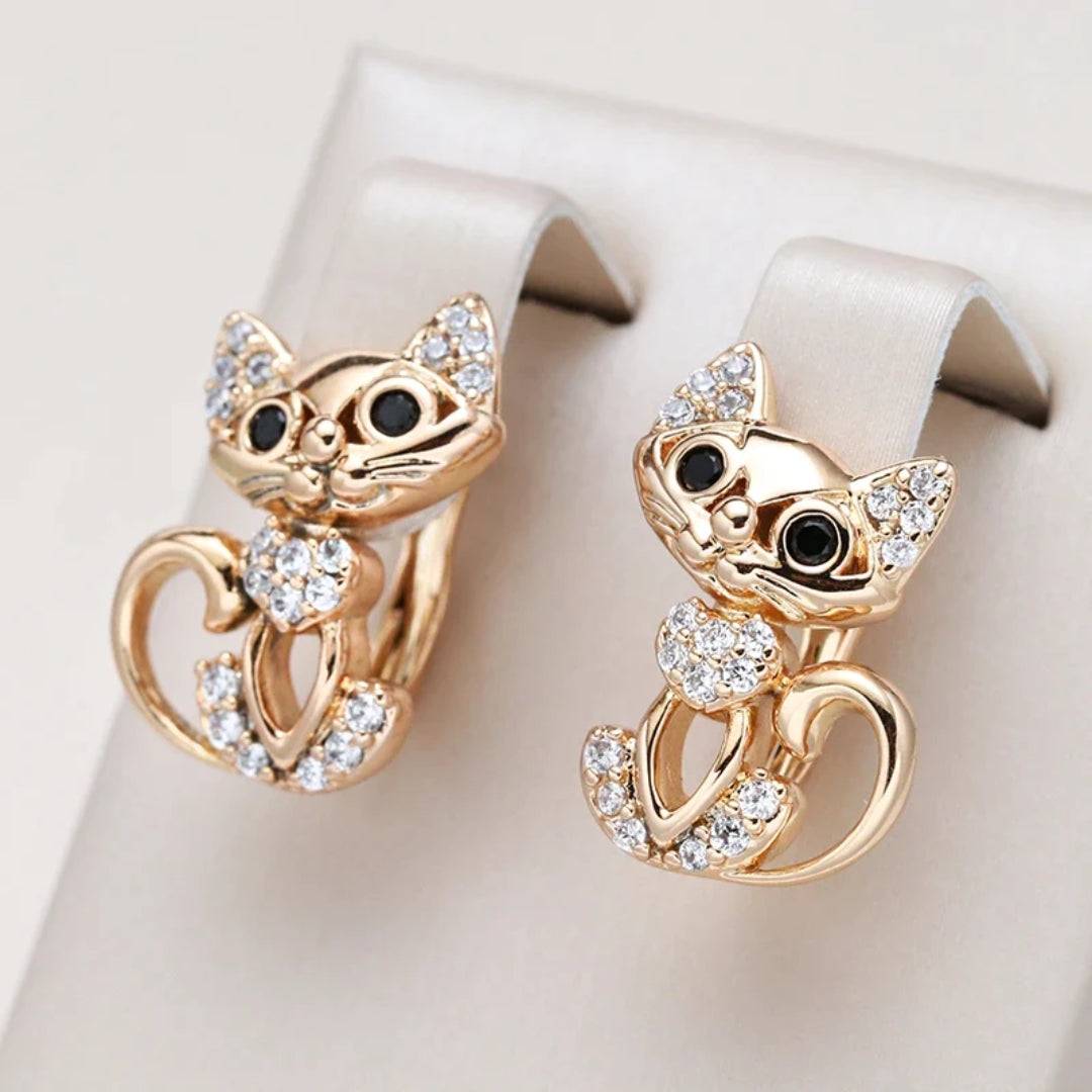Pendientes Elegantes de Zirconia de Gato