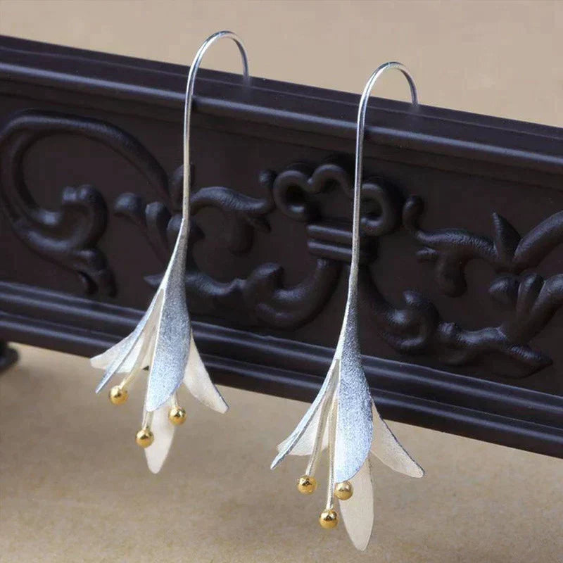 Pendientes de flor de plata