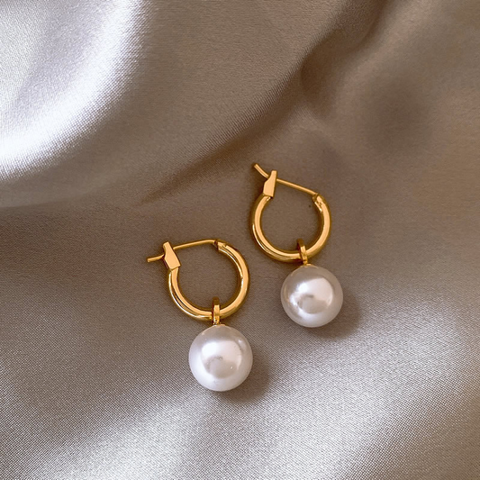 Pendientes Elegantes con Perlas de Oro