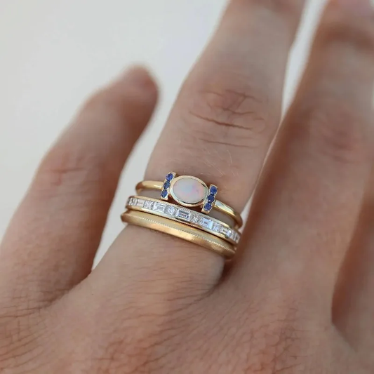 Conjunto de Anillos de Ópalo Dorado Vintage